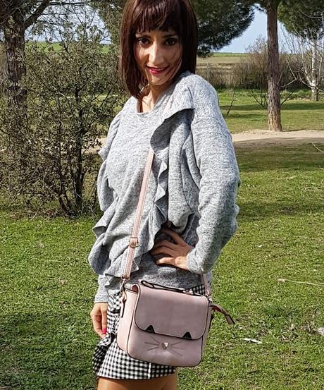 Outfit: Falda Vichy y Jersey con Volantes