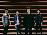 Naranja estrena Extraños equilibrios