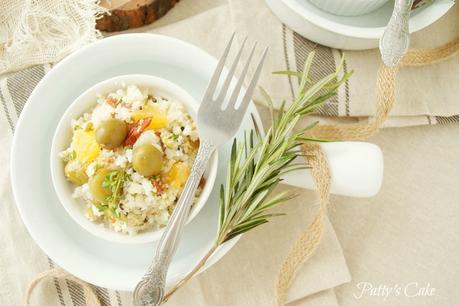 Cous cous de coliflor con aceitunas verdes y tomates secos