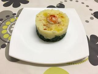 Pastel de espinacas, puré de patata y huevo