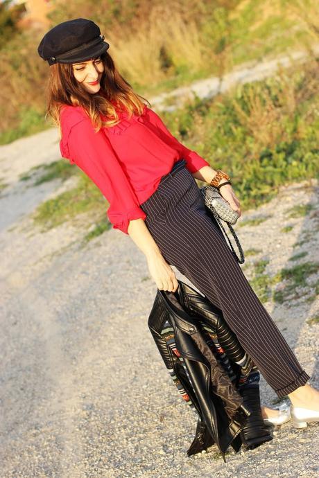 Como combinar unos pantalones de raya diplomática