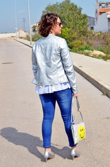 Amarillo y metalizado