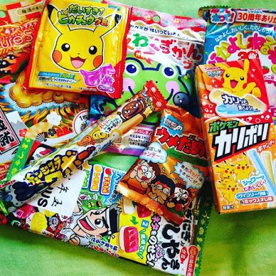 Japanese candy, tokyo treat, dulces, chocolate, galletas, caja mensual, month box, blogger alicante solo yo, blog solo yo, snacks, influencer, 