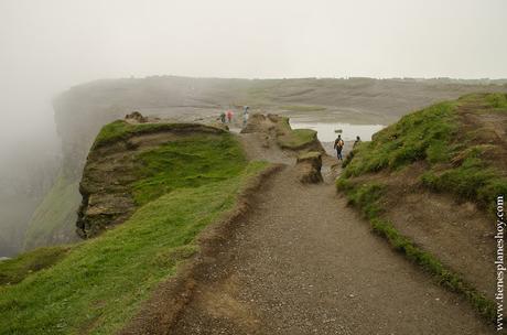 Acantilados de Moher niebla Irlanda Condado Clare