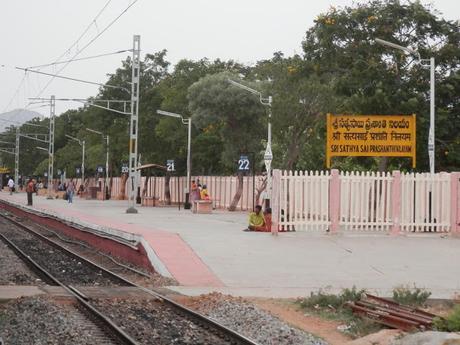 La peregrinación a Prashanti Nilayam - un discurso privado muy especial - Aravind Balasubramanya La peregrinación a Prashanti Nilayam - un discurso privado muy especial - Aravind Balasubramanya