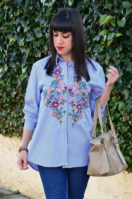 Camisa bordada