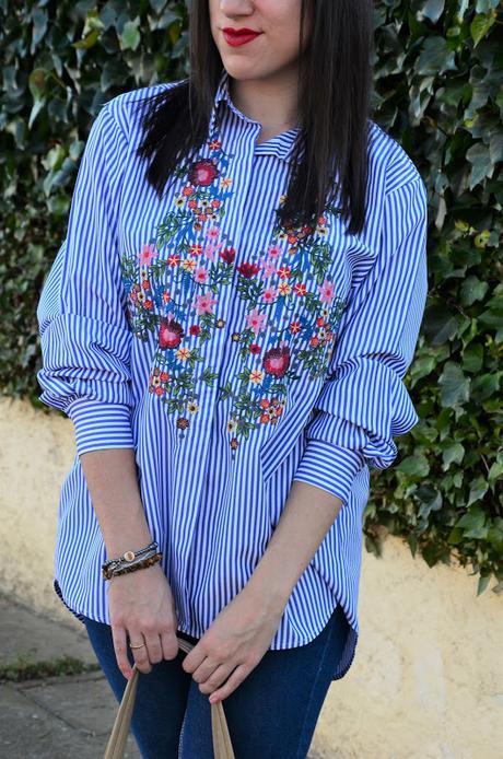 Camisa bordada