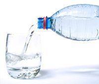 beber agua para adelgazar