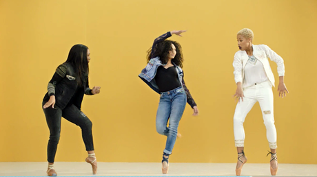 ¿Sabeis que es el hiplet?  Desigual lo incorpora a su nueva campaña.