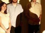 "...Diez luminosos fotogramas musicales memorias recogidas sol..."