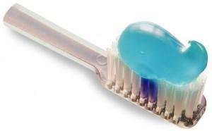 20070417klpcnavid 379.Ies .SCO  300x186 Para una correcta higiene dental