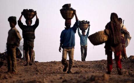 La mina abierta de carbón de Bokapahari