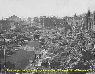 Swansea, arrasada tras 72 horas seguidas de bombardeo - 21/02/1941.