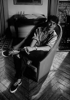 El bigote, Emmanuel Carrère