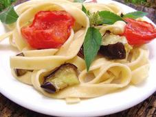Fettucine Tomate Berenjena