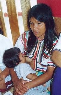 Las familias de rentas bajas amamantan menos :-(