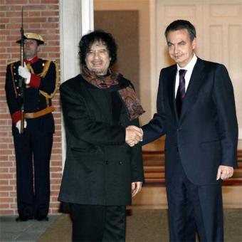 Zapatero recibe a Gadafi en la Moncloa (2007)