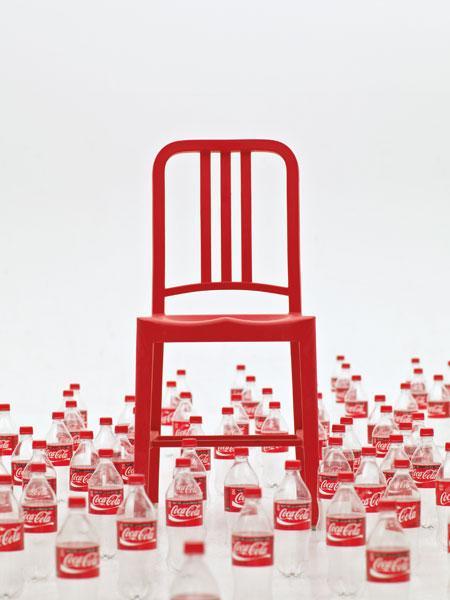 111 Navy Chair por Emeco