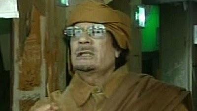 Libia: Gadafi dispara contra su pueblo