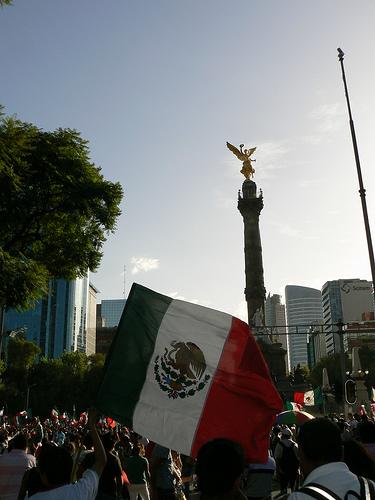 Bandera y el ángel