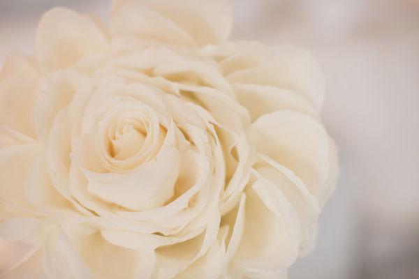 Una flor gigante como ramo de novia