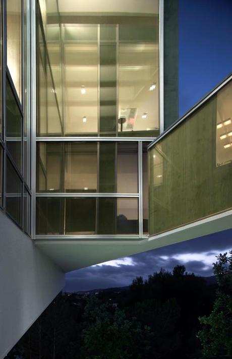 HouseF-5