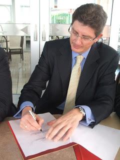 McDonald’s firma acuerdo con Fundación Ibarra para apoyar la innovación