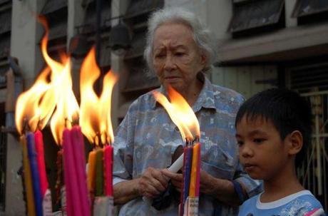 Lola, Filipinas (2009)