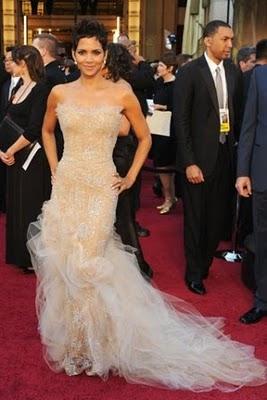 Las 'celebrities' deslumbran en los Oscar 2011