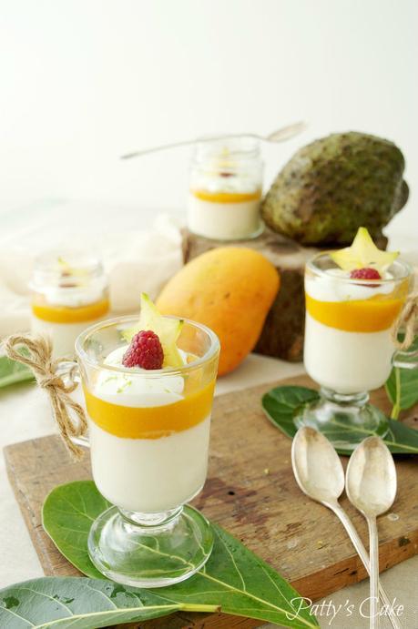 Pannacotta de guanábana con coulis de mango y yogurt, simplemente delicioso