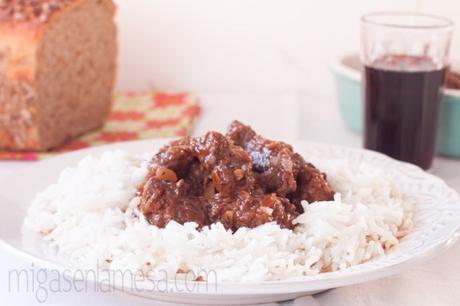 GOULASH [Guiso húngaro]