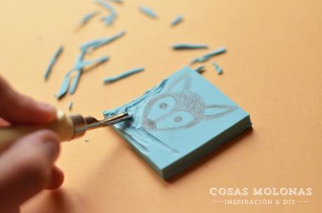 Tallado de sellos / Hand carved stamp