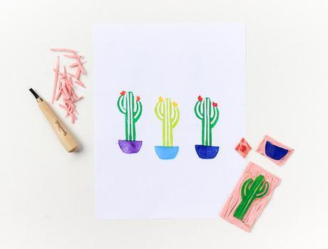 Tallado de sellos / Hand carved stamp