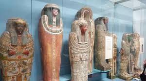 Soñar con sarcófagos: Interpretaciones y simbología onírica. Soñar con sarcófagos: Interpretaciones y simbología onírica.