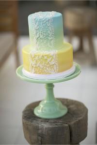 spring-wedding-cakes-loverly-mike-colon-wedding-chicks