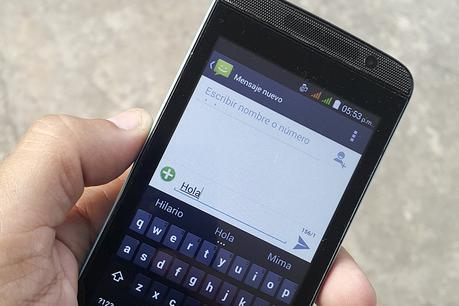 Colaboradores cubanos en el exterior afectados por bloqueo de ETECSA a los SMS