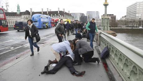 ATENTADO EN LONDRES: Varios heridos en un ataque cerca del Parlamento británico