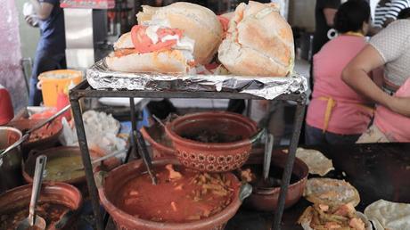 Domingo de Tianguis en Tonalá.