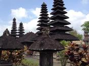 Bali; famoso templo Ulun Danu Batur arrozales Jatiluwih