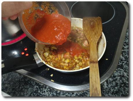 Macarrones con tomate para una persona sola