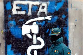 PATRIA (2016), DE FERNANDO ARAMBURU. EL PAÍS DE LOS CALLADOS.