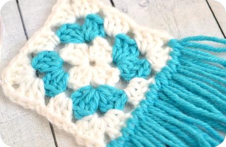 DIY: Collar de ganchillo granny square