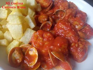 PINTARROJA Y ALMEJAS CON TOMATE FRITO