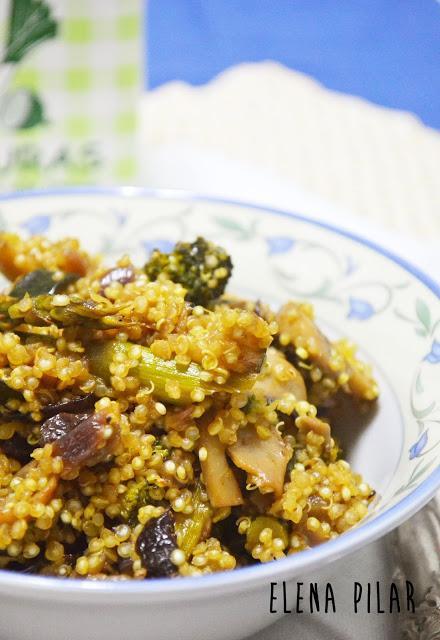 Quinoa con verduras y pasas Quinoa con verduras y pasas