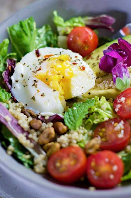 Ensalada de huevo escalfado y aguacate, Como bajar de peso,