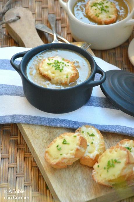 Sopa de Cebolla Francesa al estilo de Julia Child