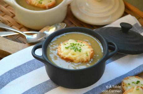 Sopa de Cebolla Francesa al estilo de Julia Child