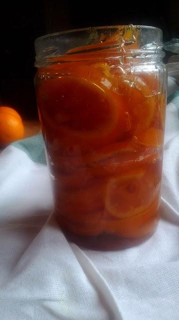 NARANJA CONFITADA EN SU PROPIO ALMIBAR ...........