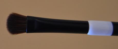 “Twin Eye Brush nº09” – mi primer contacto con las brochas de SKINFACT
