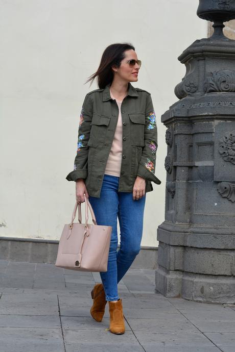 outfit-parka-flores-bershka-street-style